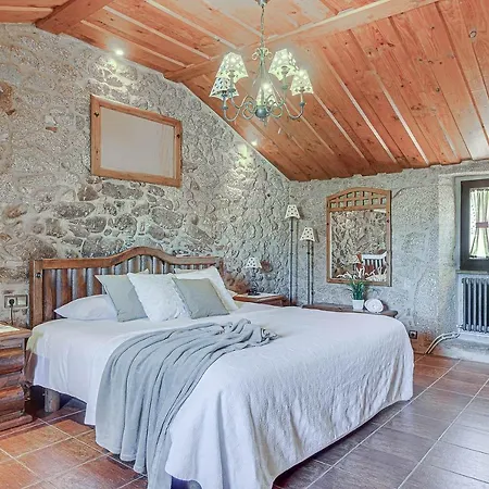 Cozy Pool Stone House Willa *