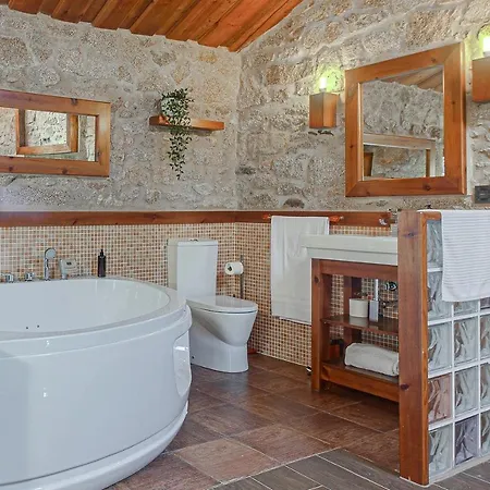 Cozy Pool Stone House * Coiros